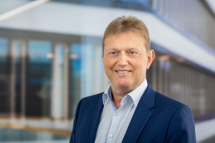Portrait von Stephan Morgenschweis, Leiter Customer Management bei Amprion
