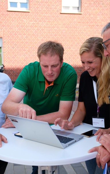 Infostopp vor dem Rathaus in Ostbevern