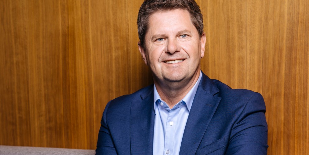 Peter Rüth ist seit dem 1. April 2020 Mitglied der Geschäftsführung der Amprion GmbH. Als Chief Financial Officer (CFO) verantwortet er die Aufgabengebiete Finanzen, Controlling, Beteiligungsmanagement, Rechnungswesen, Steuern, Versicherungen, Regulierungsmanagement und Einkauf.