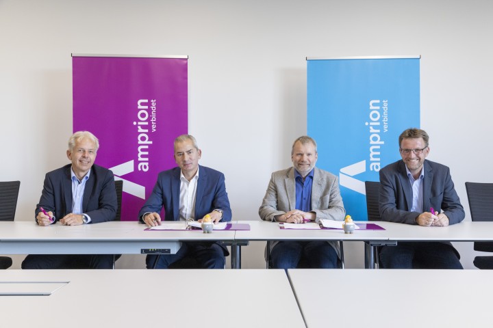 von links: Dr. Carsten Lehmköster (Geschäftsführer Amprion Offshore GmbH), Peter Barth (Geschäftsführer Amprion Offshore GmbH), Torsten Hadan (Kaufmännischer Geschäftsführer Ludwig Freytag GmbH & Co. KG) und Jens Watermülder (Bereichsleiter Erd- und Tiefbau Ludwig Freytag GmbH & Co. KG).