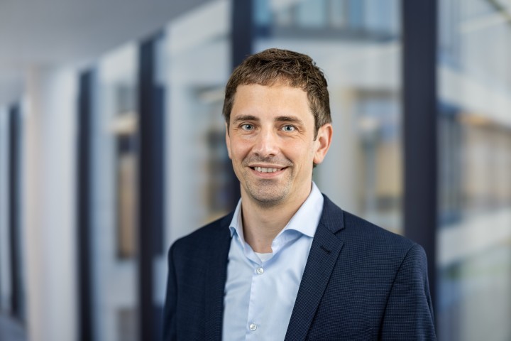 Portraitbild von Dirk Hensen